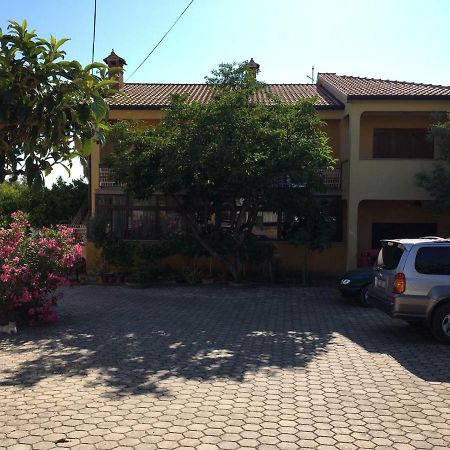 Apartment Dalmatini Tar-Vabriga Bagian luar foto
