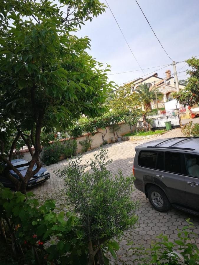 Apartment Dalmatini Tar-Vabriga Bagian luar foto