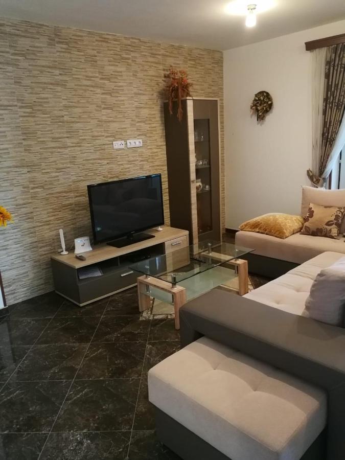 Apartment Dalmatini Tar-Vabriga Bagian luar foto