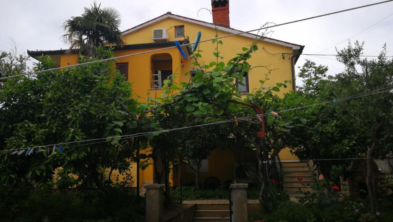 Apartment Dalmatini Tar-Vabriga Bagian luar foto